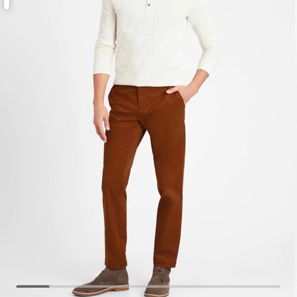 Banana Republic rust-colored athletic fit chinos - Picture 6 of 8